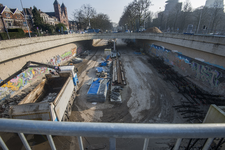 910333 Afbeelding van de werkzaamheden ten behoeve van het opnieuw aanleggen van de Stadsbuitengracht te Utrecht, ter ...